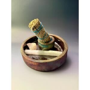 Handcrafted Ceramic Sage Burner & Crystal Holder – Ritual Elegance